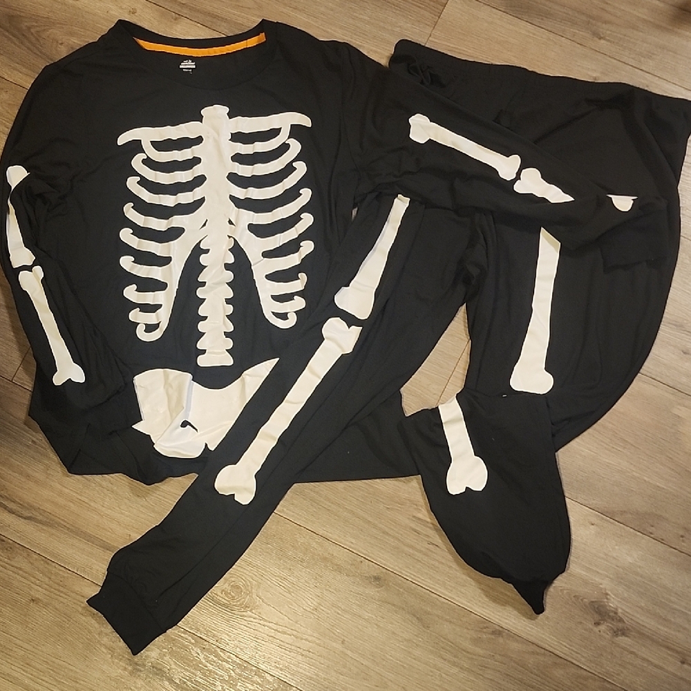 Skeleton Print Black Pajama Set- L(12-14)